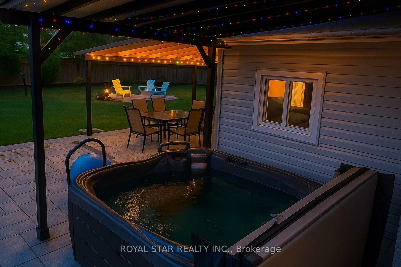 27, Matlock, Streetsville, Mississauga
