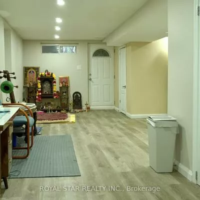 27, Matlock, Streetsville, Mississauga