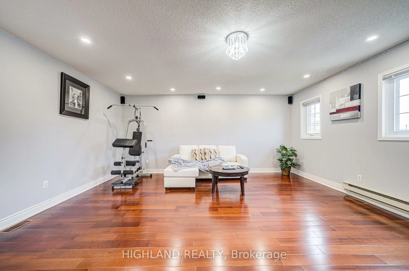 4781, Crystal Rose, East Credit, Mississauga