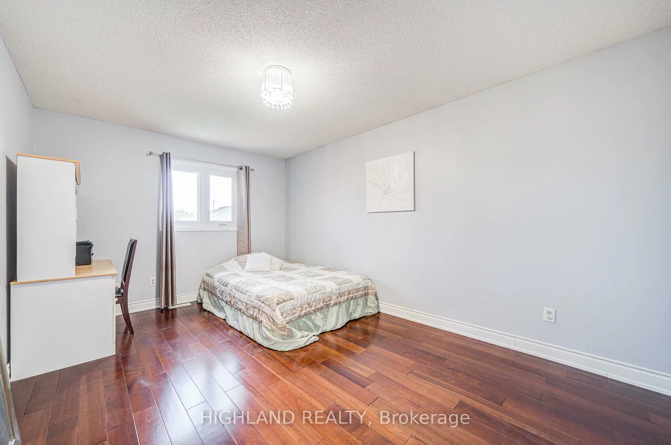 4781, Crystal Rose, East Credit, Mississauga