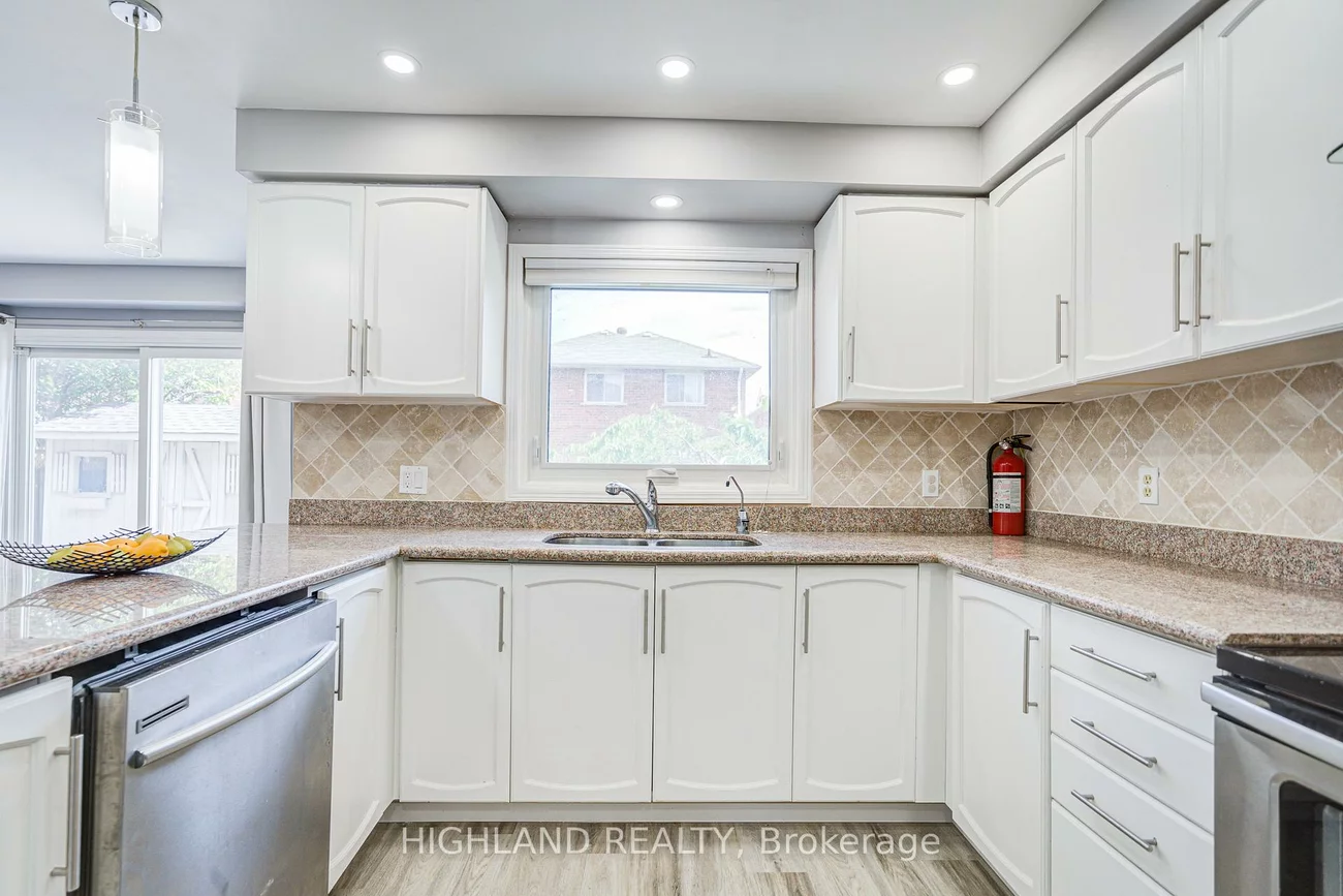 4781, Crystal Rose, East Credit, Mississauga