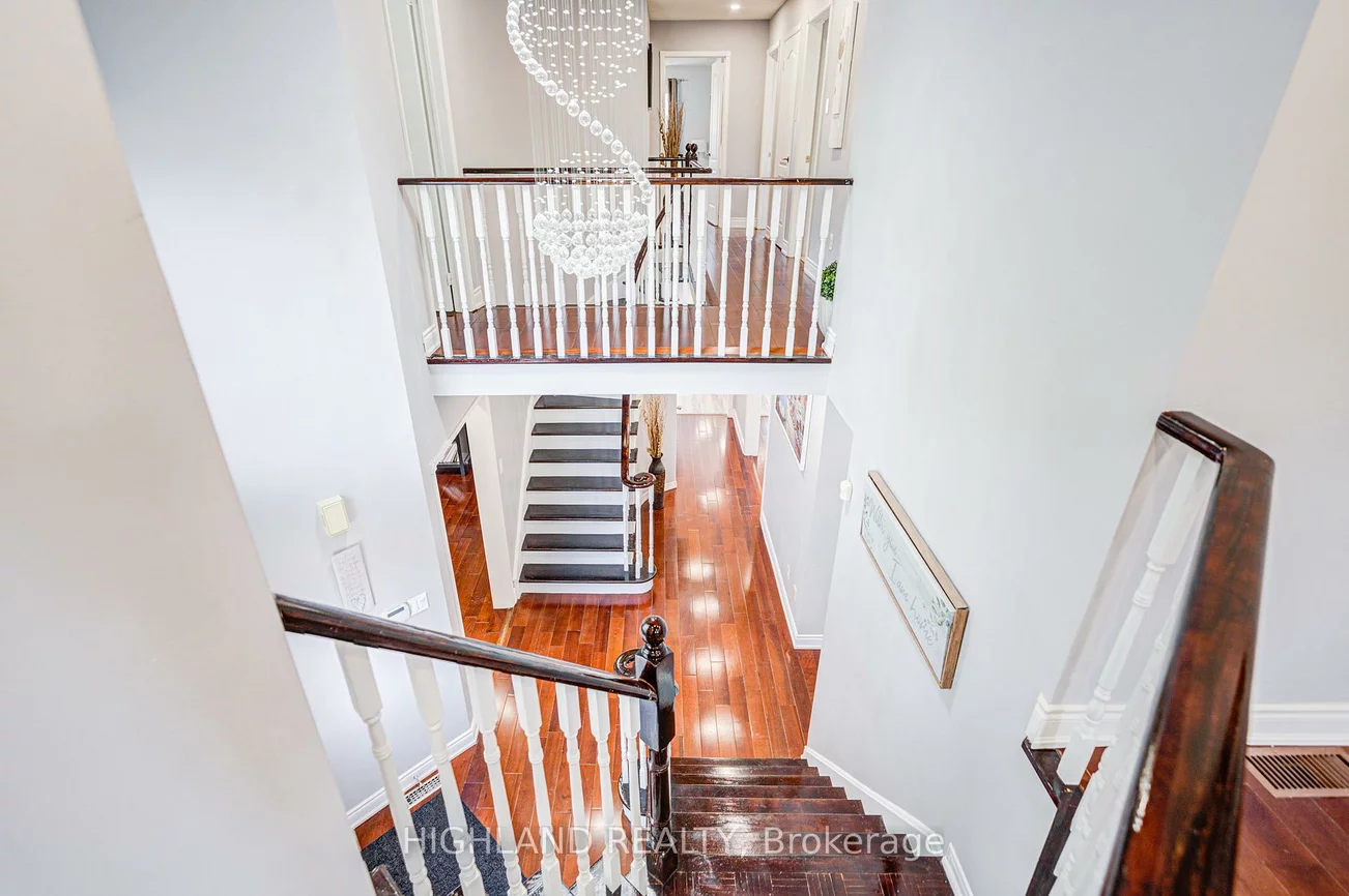 4781, Crystal Rose, East Credit, Mississauga