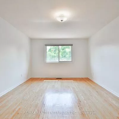2501, Benedet, Clarkson, Mississauga