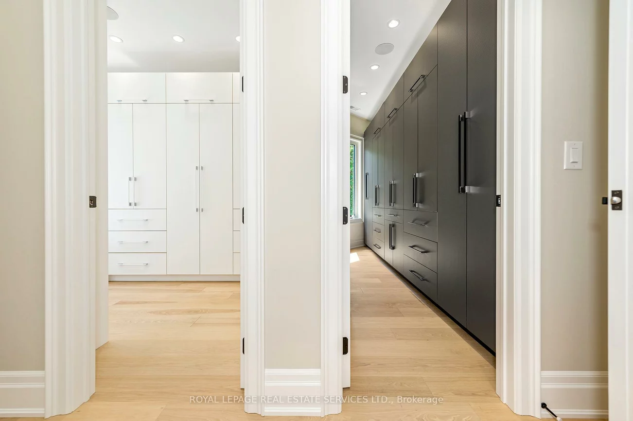 1618, Dogwood, Mineola, Mississauga