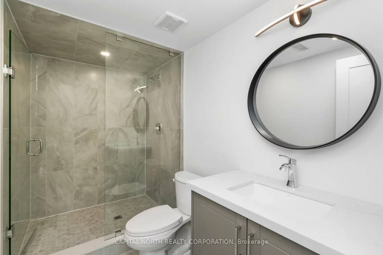 1076, Roosevelt, Lakeview, Mississauga