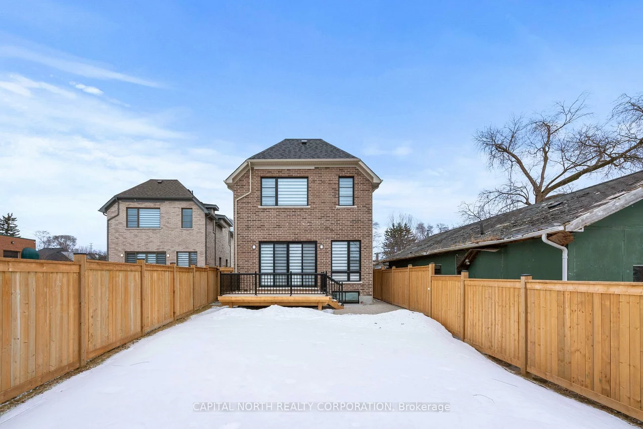 1076, Roosevelt, Lakeview, Mississauga
