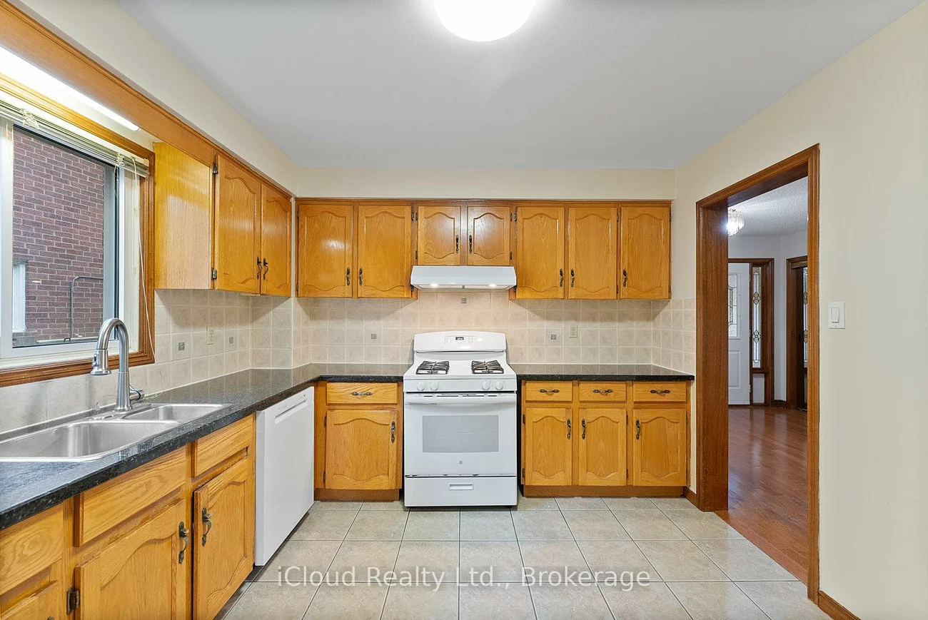 75, Bremen, Streetsville, Mississauga