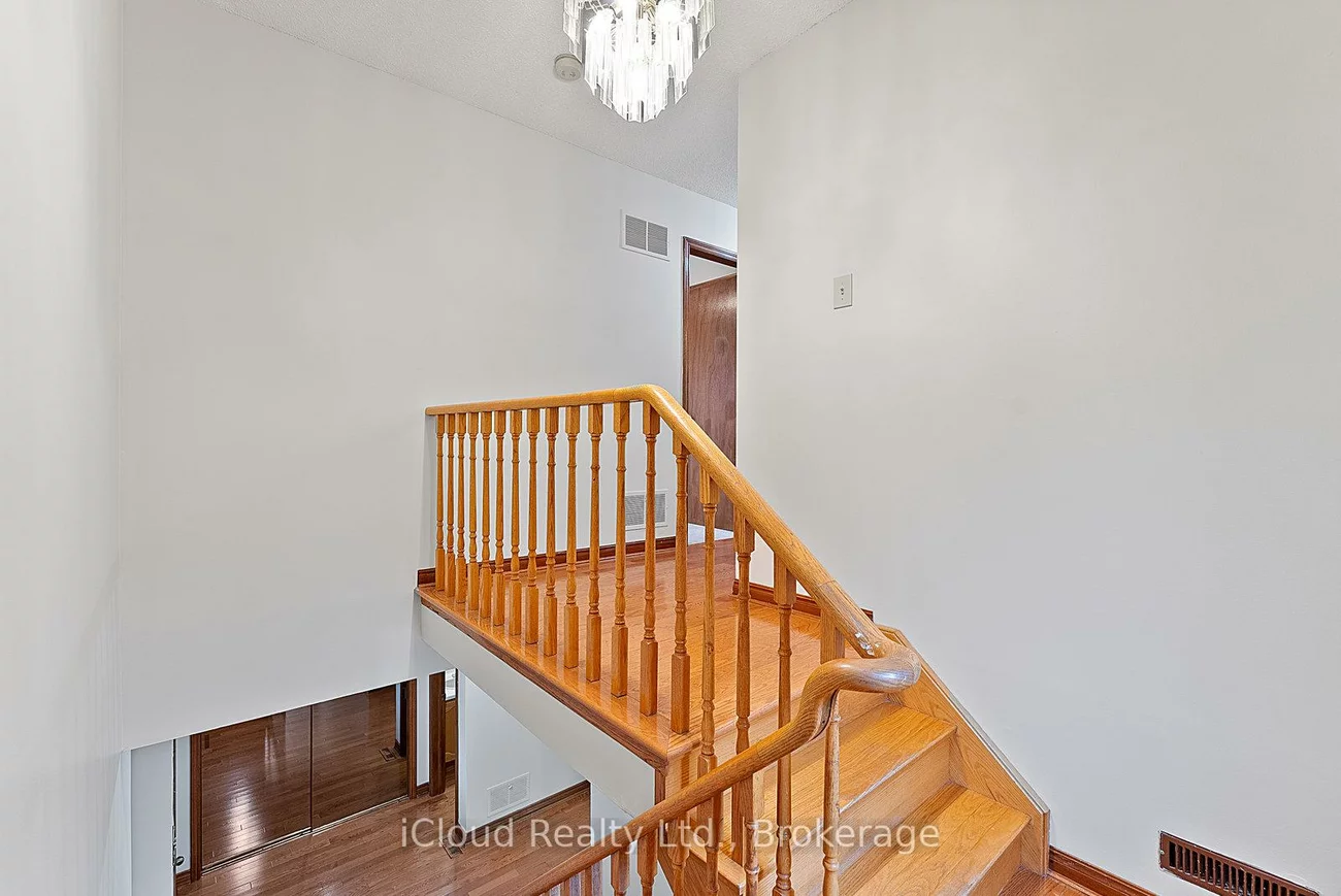 75, Bremen, Streetsville, Mississauga
