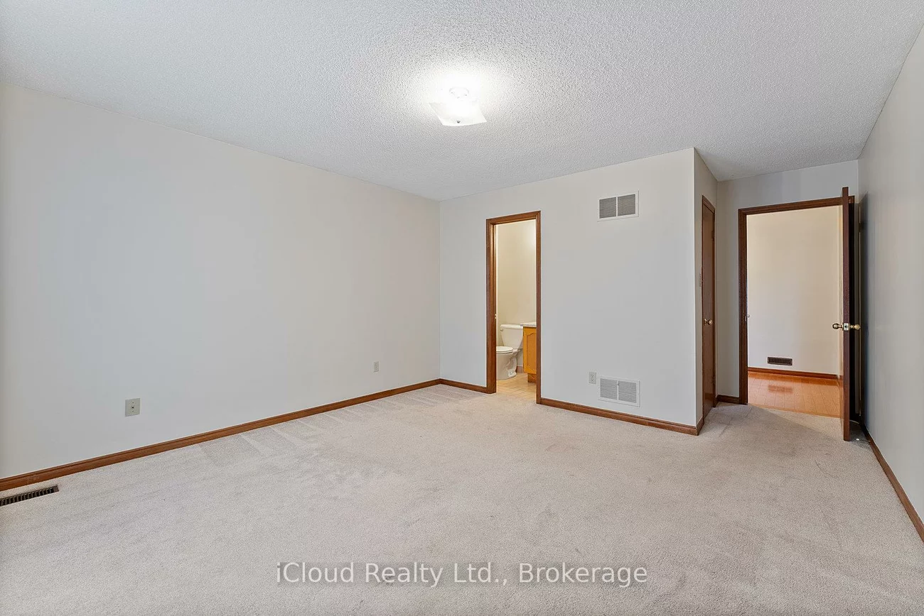 75, Bremen, Streetsville, Mississauga
