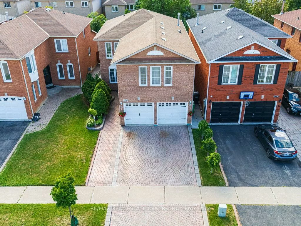 1078, windsor hill, East Credit, Mississauga