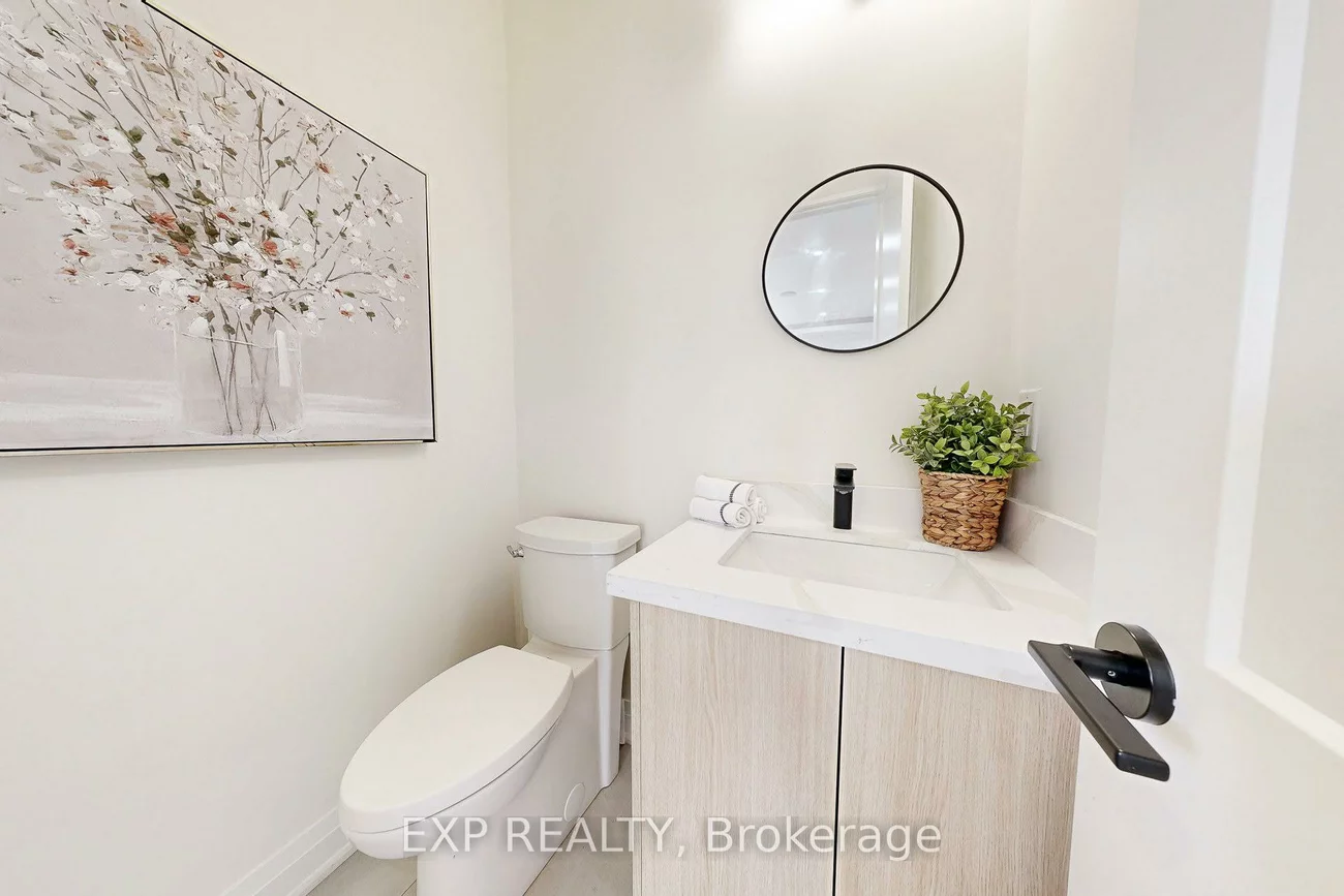 768, Montbeck, Lakeview, Mississauga