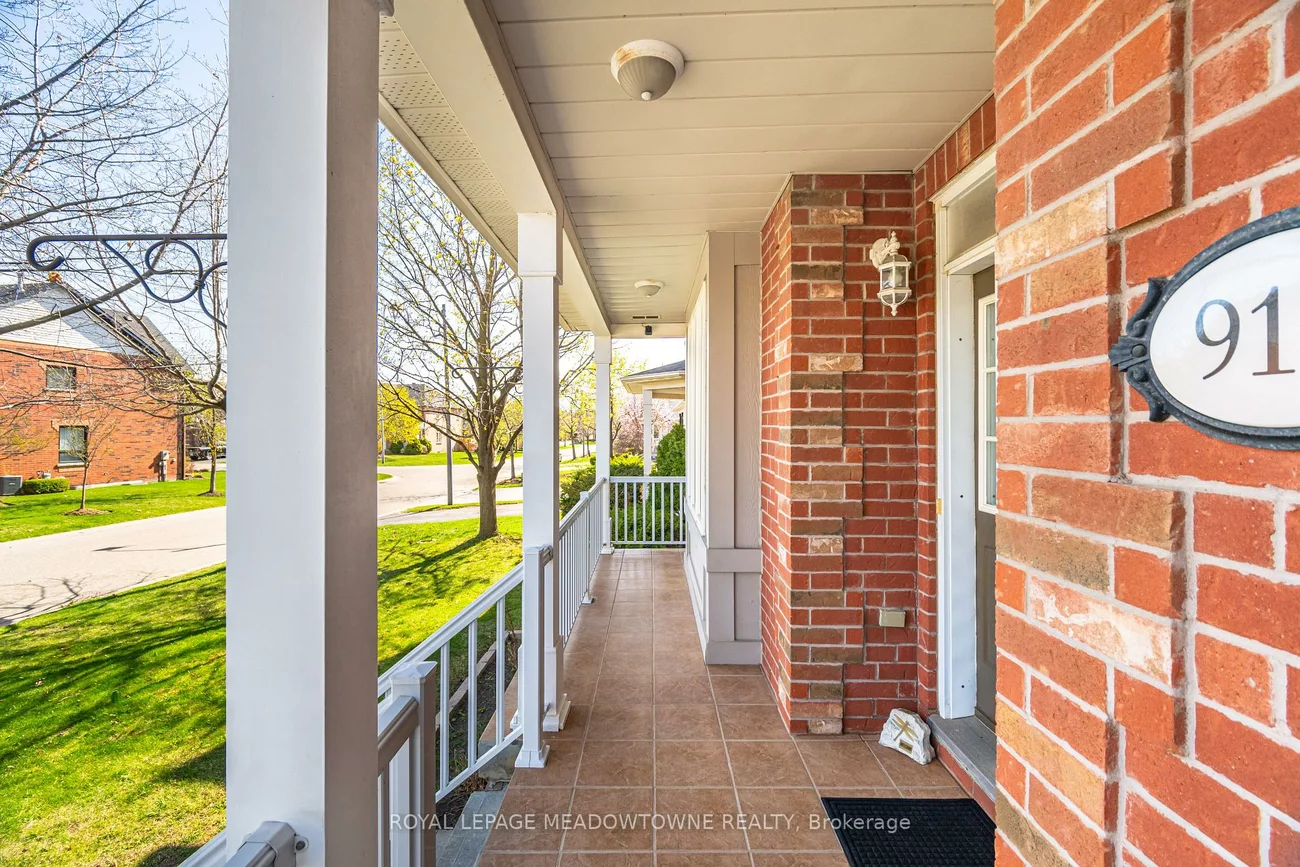 915, Gaslight, Meadowvale Village, Mississauga