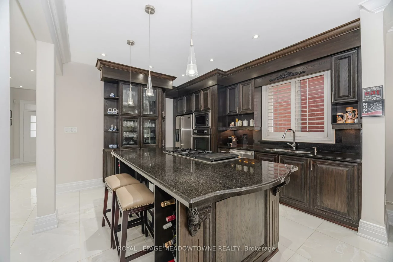 915, Gaslight, Meadowvale Village, Mississauga