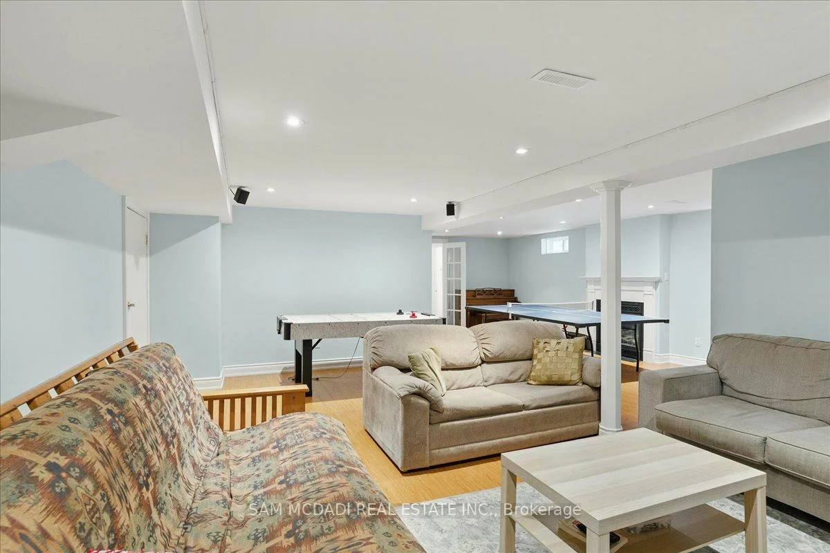 1713, Pengilley, Clarkson, Mississauga