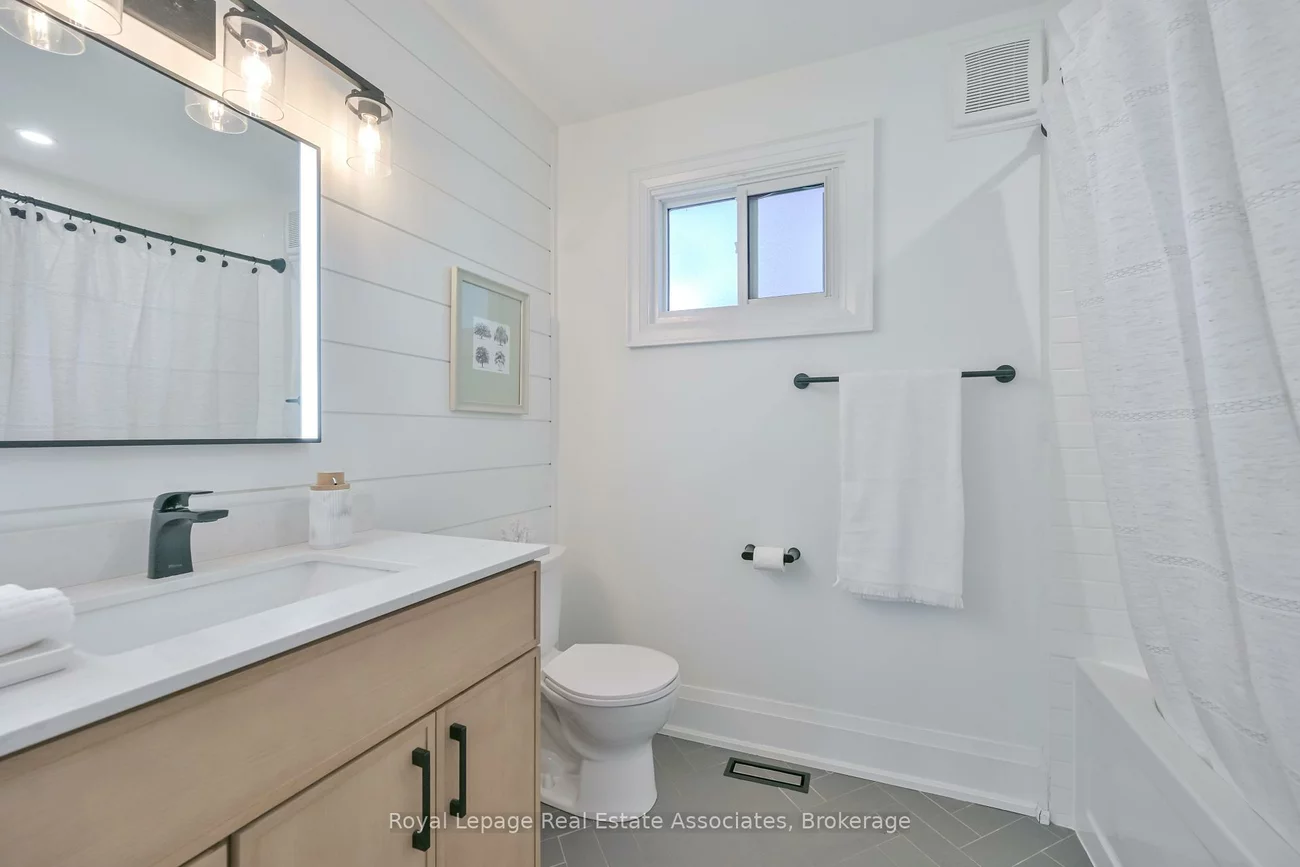 3116, Harris, Meadowvale, Mississauga