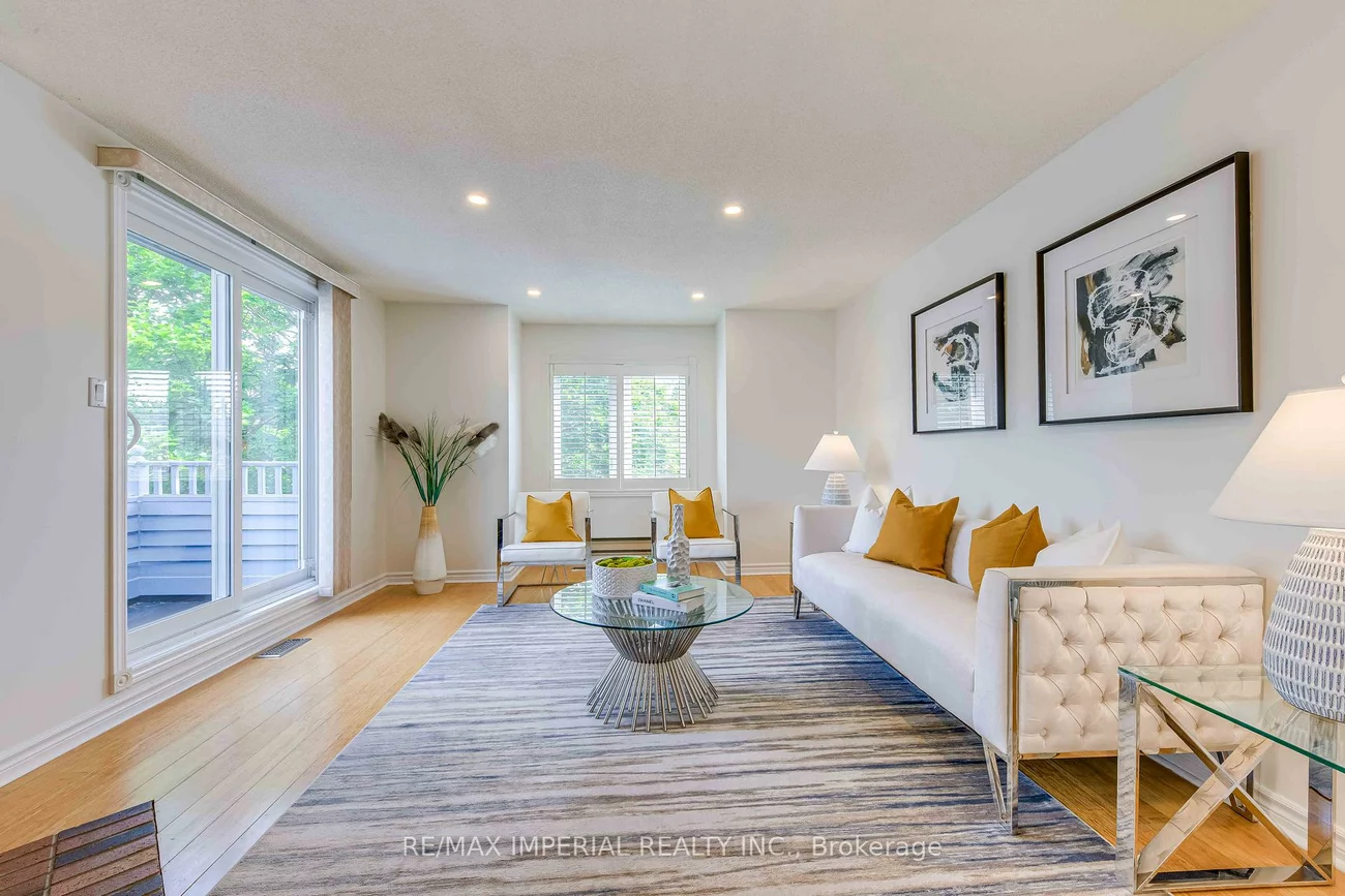 5560, Middlebury, Central Erin Mills, Mississauga