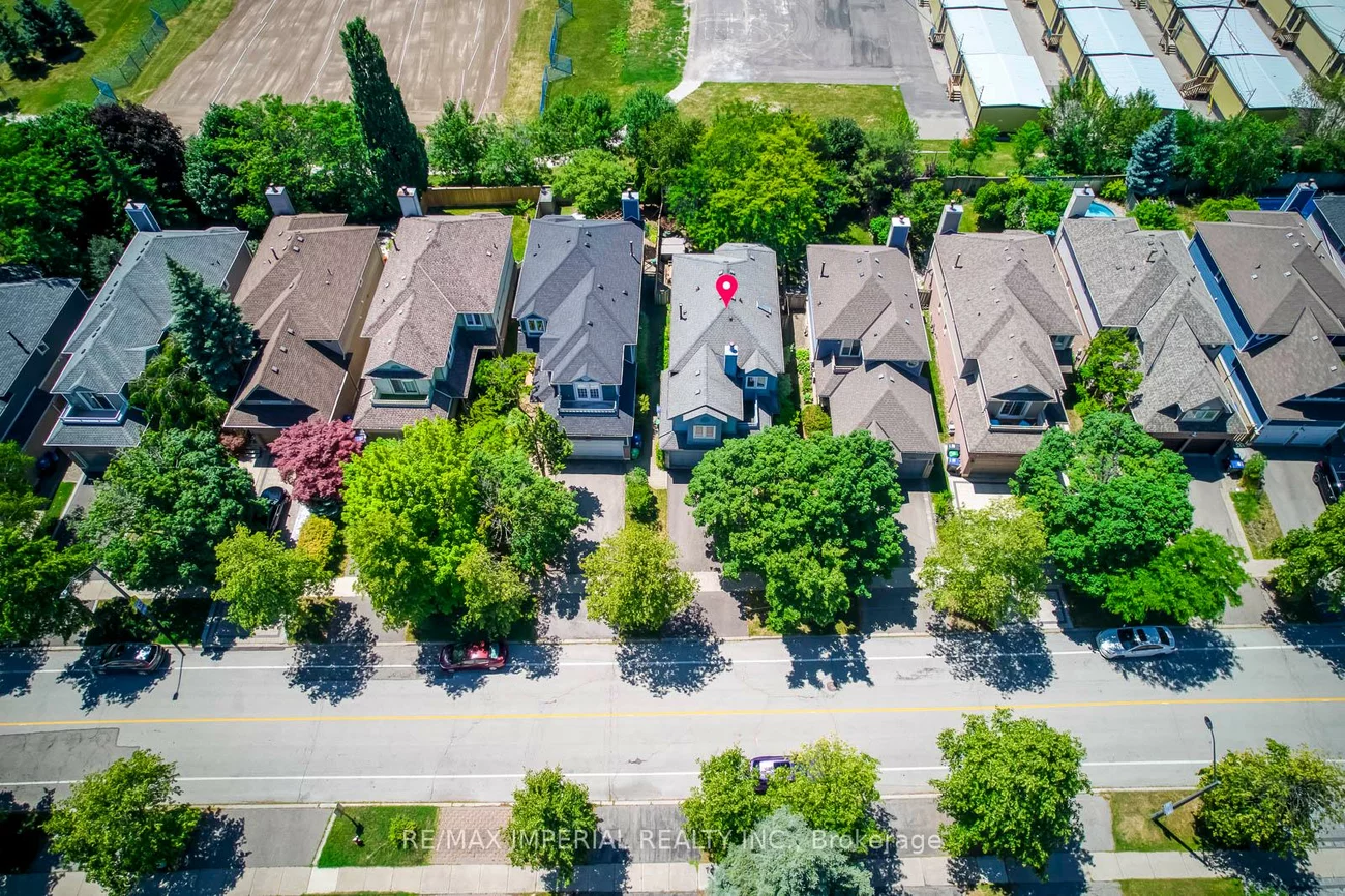 5560, Middlebury, Central Erin Mills, Mississauga