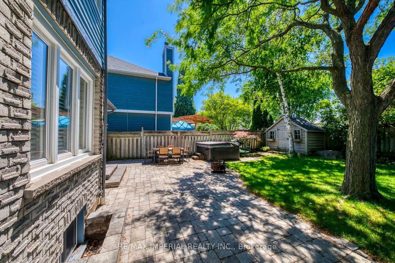 5560, Middlebury, Central Erin Mills, Mississauga