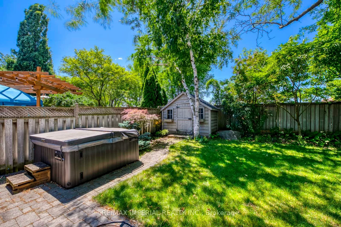 5560, Middlebury, Central Erin Mills, Mississauga
