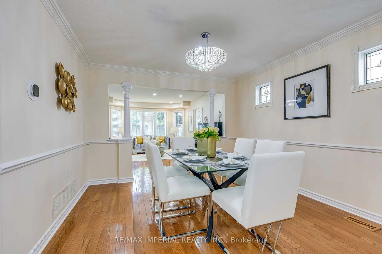 5560, Middlebury, Central Erin Mills, Mississauga