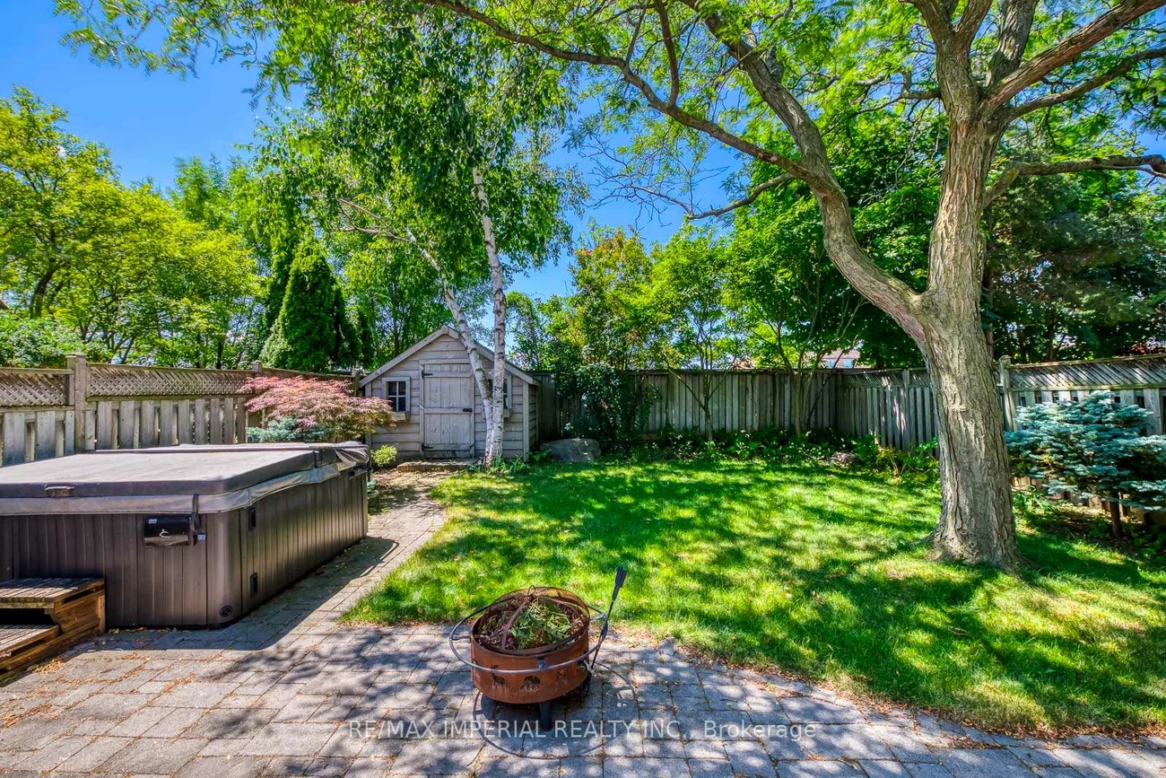5560, Middlebury, Central Erin Mills, Mississauga