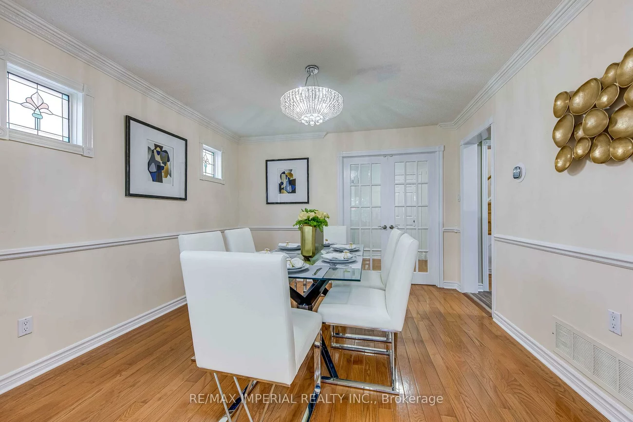 5560, Middlebury, Central Erin Mills, Mississauga
