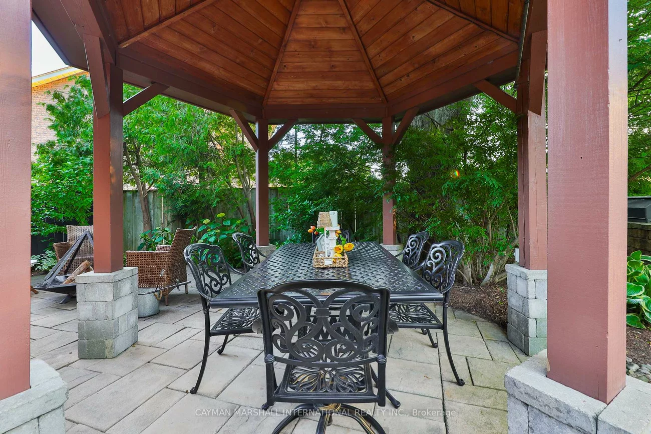 3555, Kingbird, Erin Mills, Mississauga
