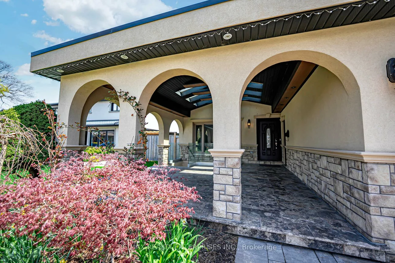 2344, Kenbarb, Cooksville, Mississauga