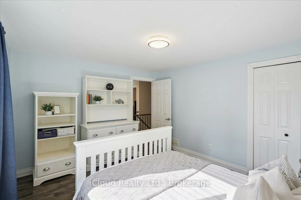 2224, Thorn Lodge, Sheridan, Mississauga