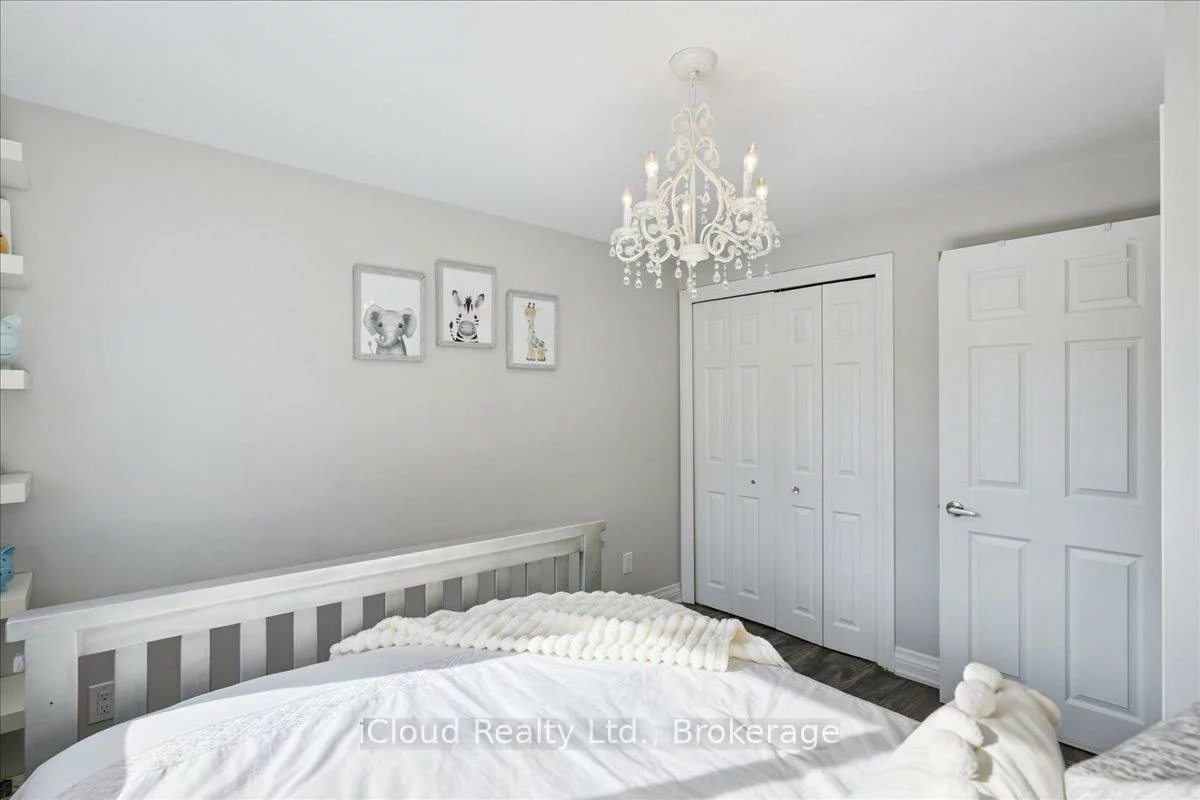 2224, Thorn Lodge, Sheridan, Mississauga