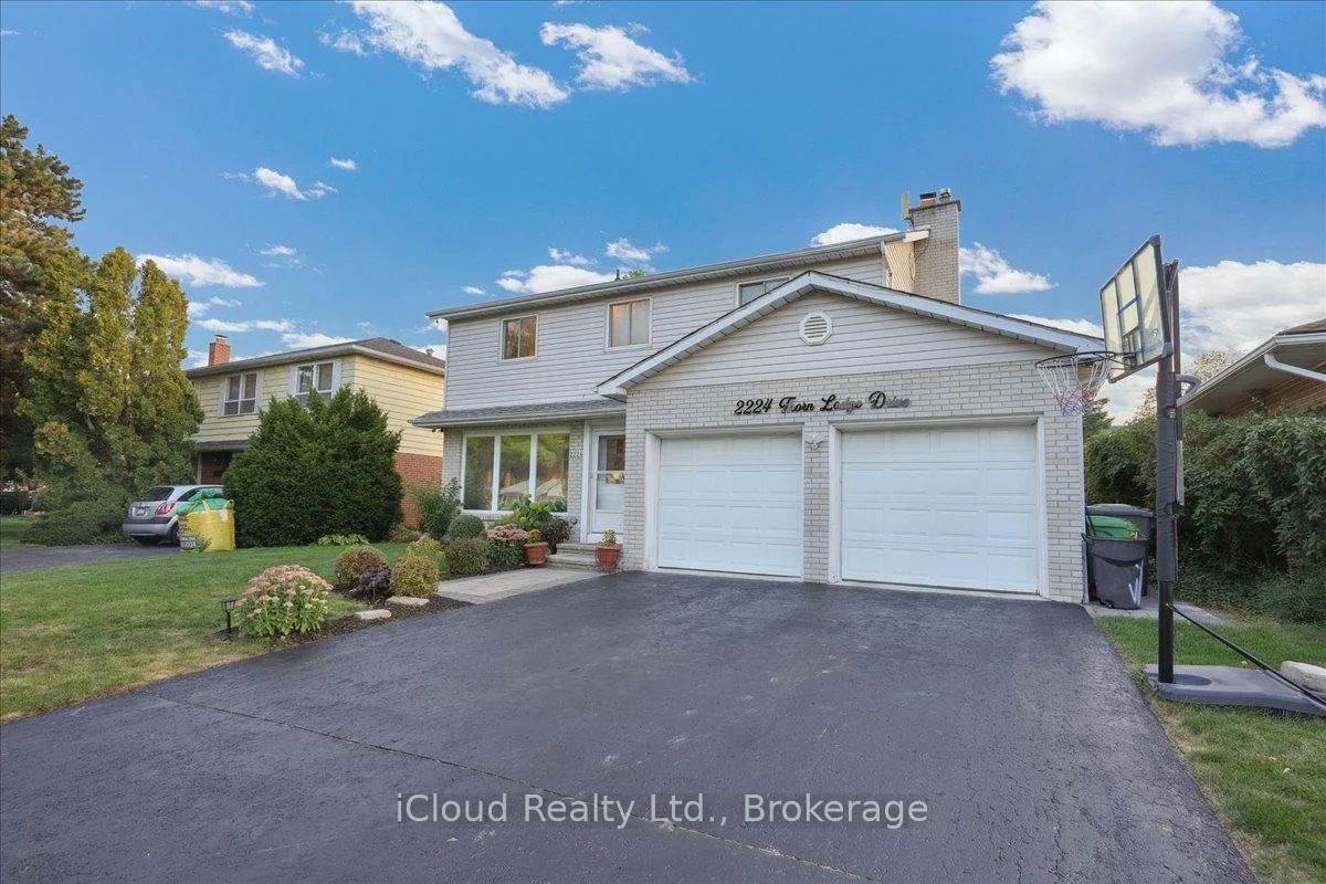 2224, Thorn Lodge, Sheridan, Mississauga
