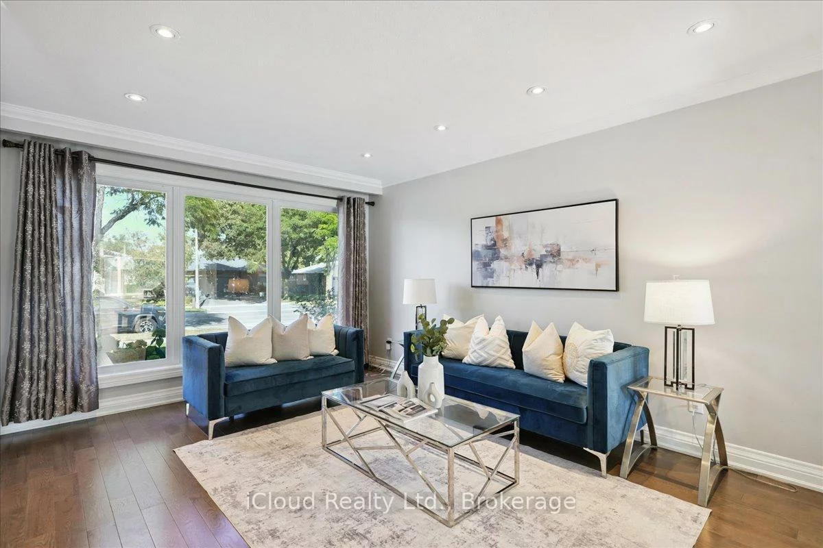 2224, Thorn Lodge, Sheridan, Mississauga