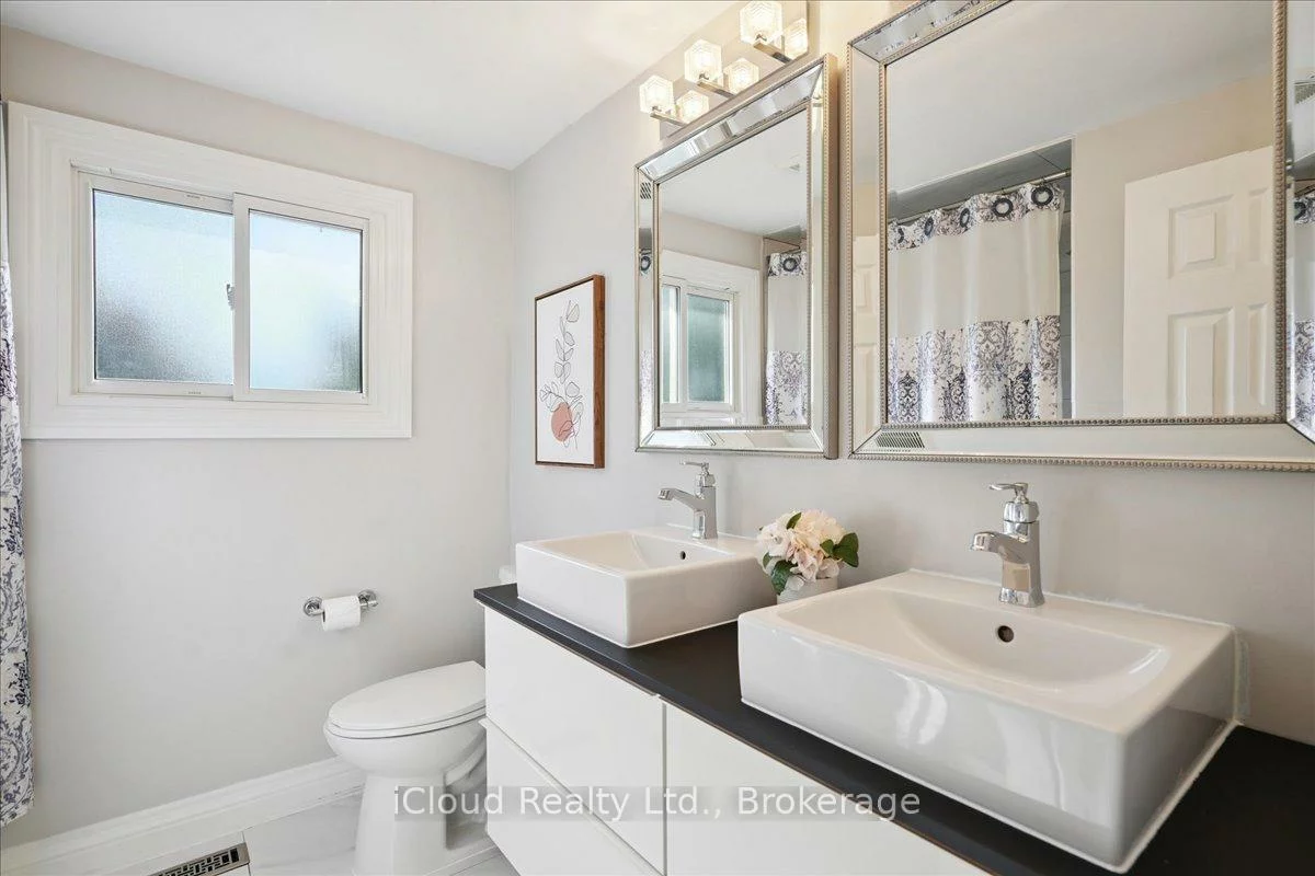 2224, Thorn Lodge, Sheridan, Mississauga