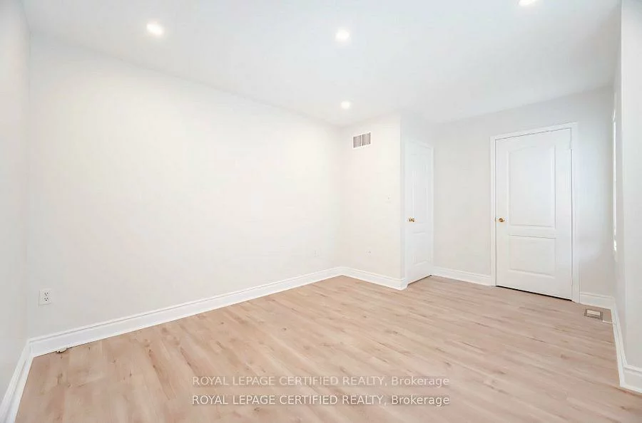 3173, Bentley, Churchill Meadows, Mississauga