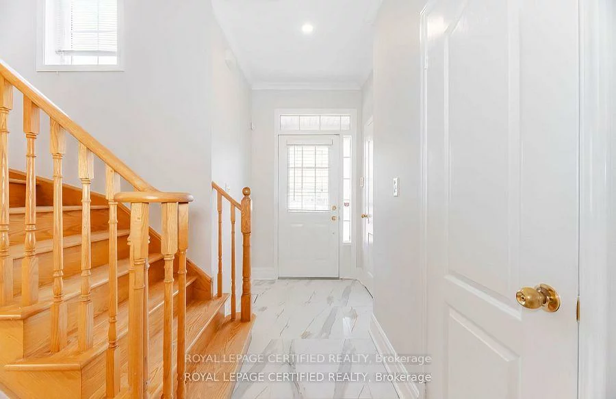 3173, Bentley, Churchill Meadows, Mississauga
