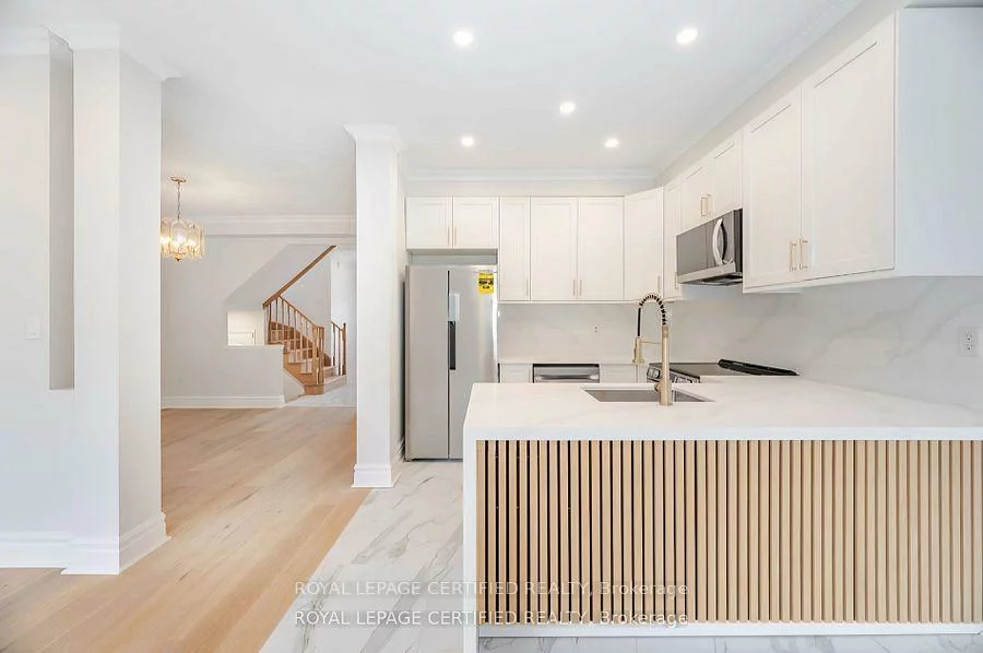 3173, Bentley, Churchill Meadows, Mississauga