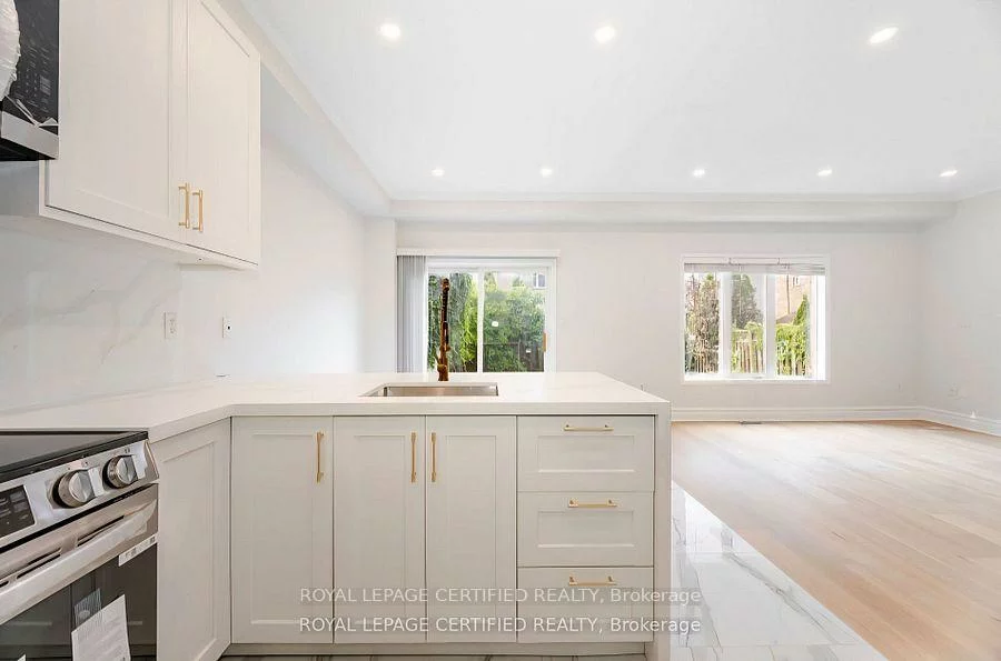 3173, Bentley, Churchill Meadows, Mississauga