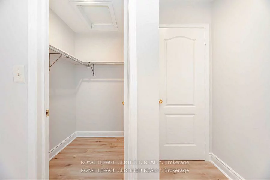 3173, Bentley, Churchill Meadows, Mississauga