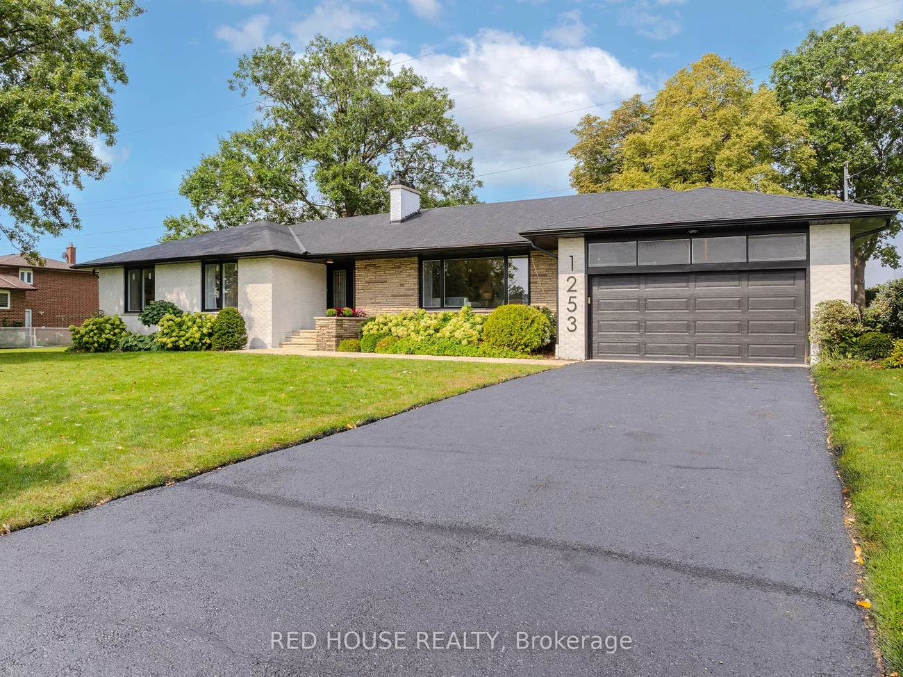 1253, Melton, Lakeview, Mississauga