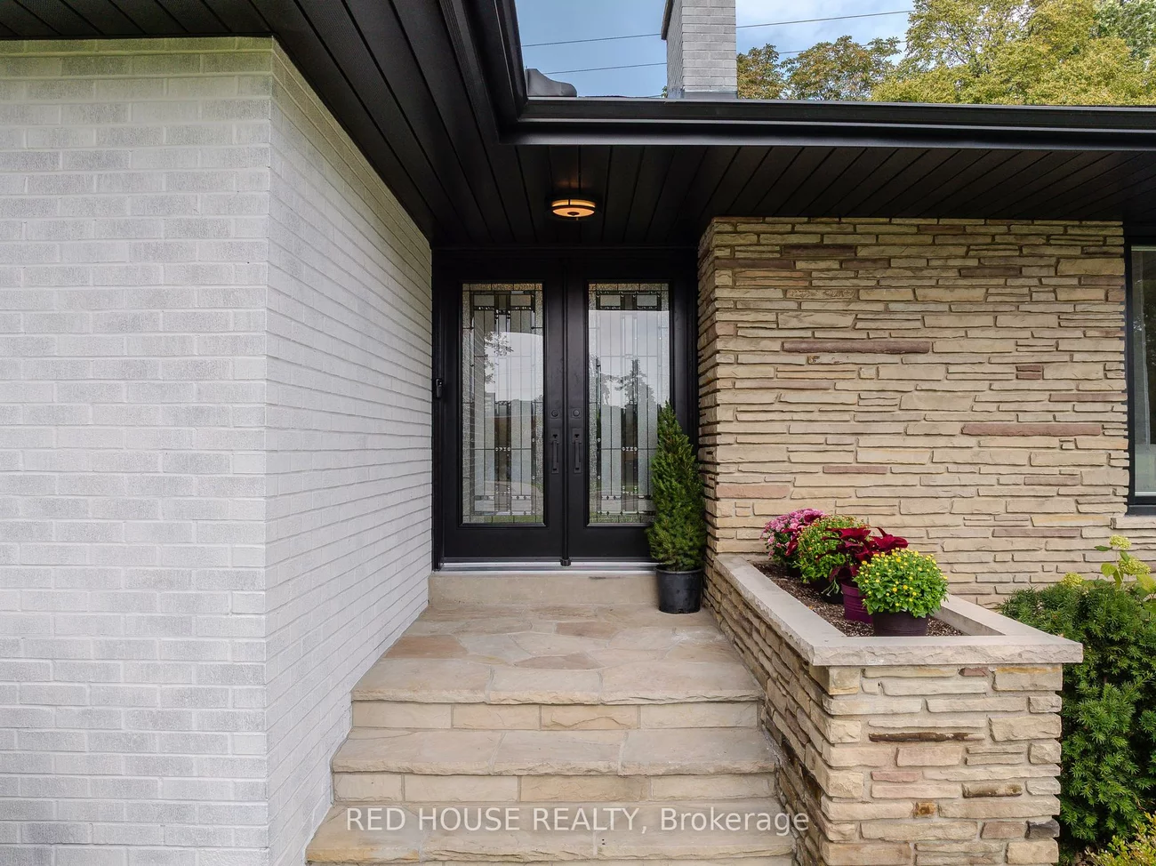 1253, Melton, Lakeview, Mississauga