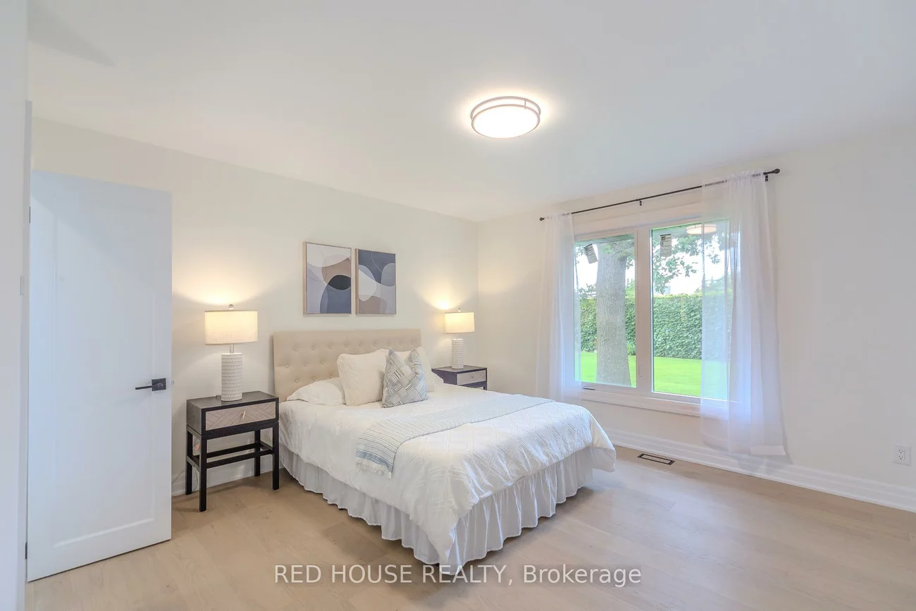 1253, Melton, Lakeview, Mississauga
