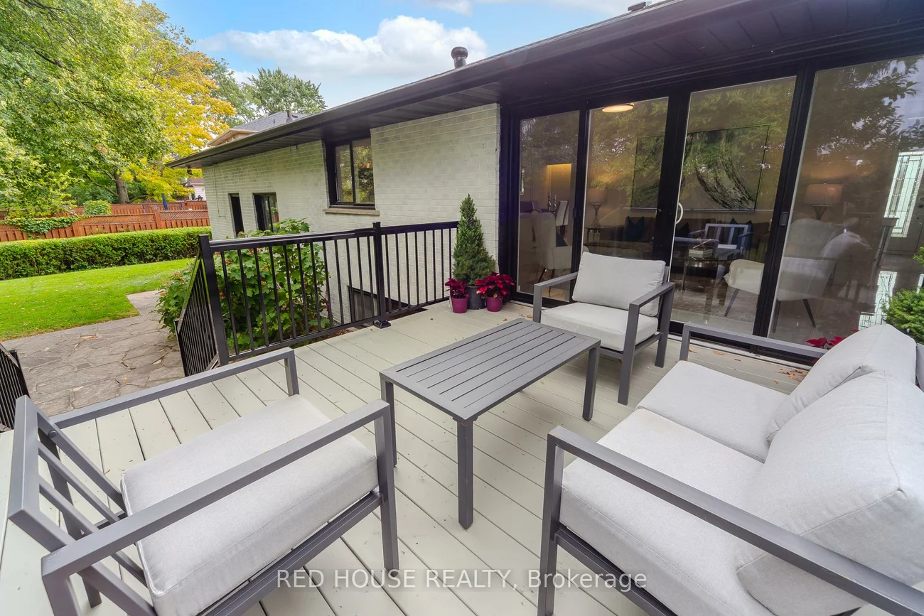 1253, Melton, Lakeview, Mississauga