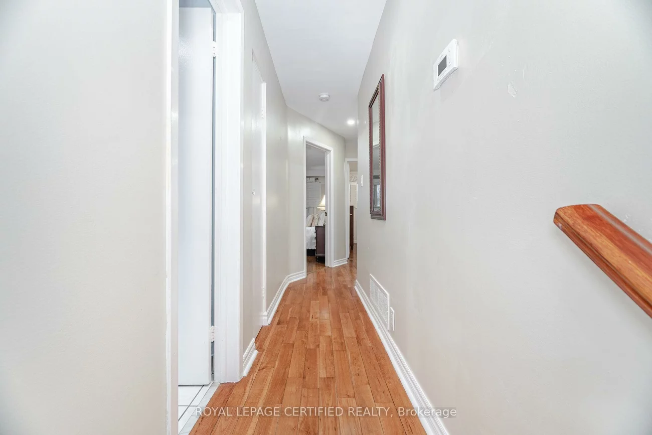 542, Lana, Mississauga Valleys, Mississauga
