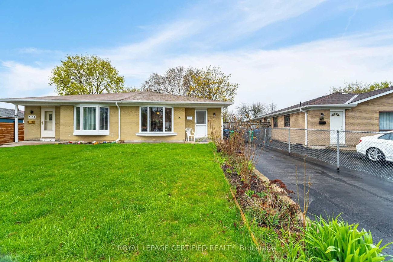 542, Lana, Mississauga Valleys, Mississauga