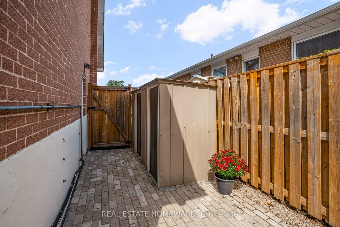 1849, Sandgate, Clarkson, Mississauga