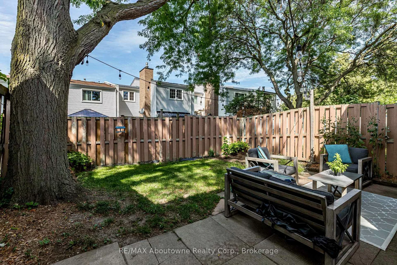 1443, Zante, Clarkson, Mississauga