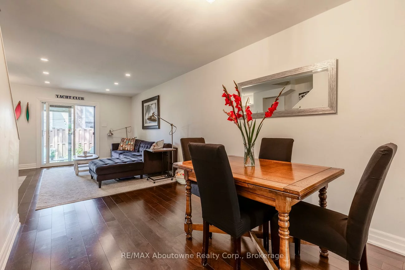 1443, Zante, Clarkson, Mississauga
