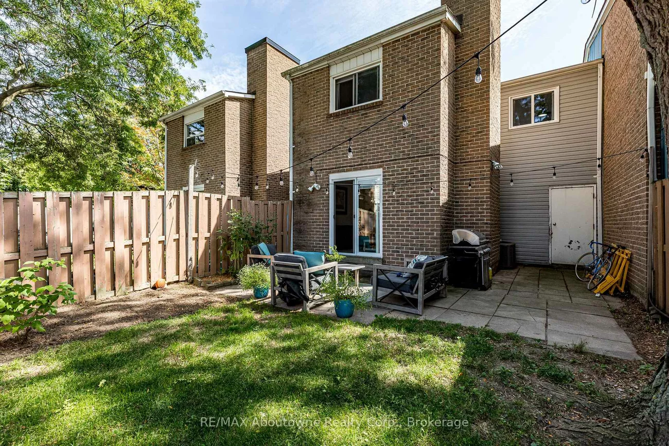 1443, Zante, Clarkson, Mississauga