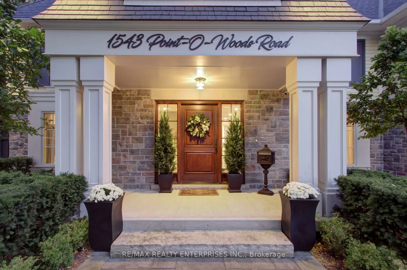 1543, Point-O-Woods, Mineola, Mississauga
