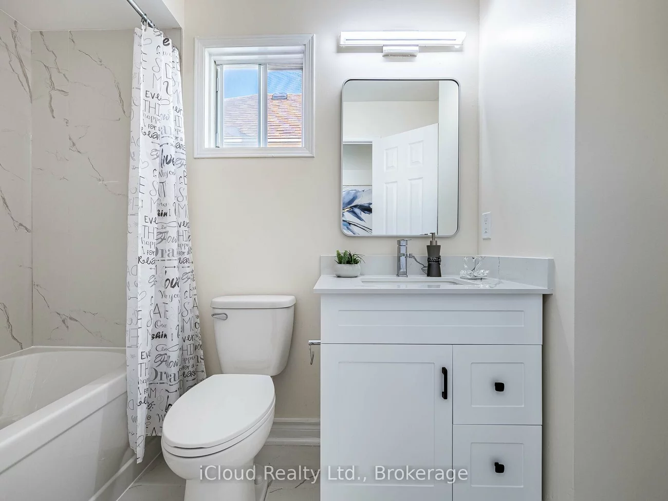 5238, Alicante, East Credit, Mississauga